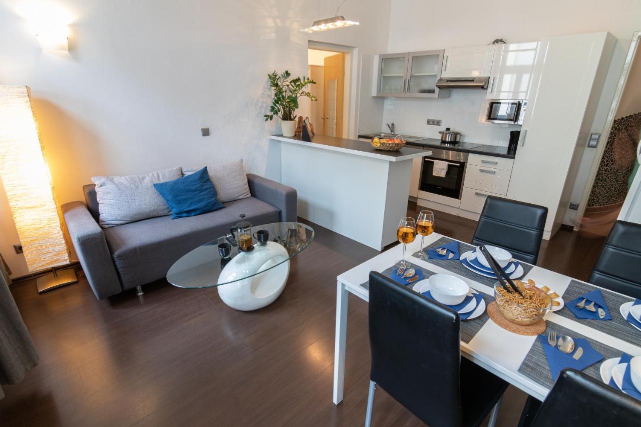 Vienna Central Station Accommodation Extérieur photo
