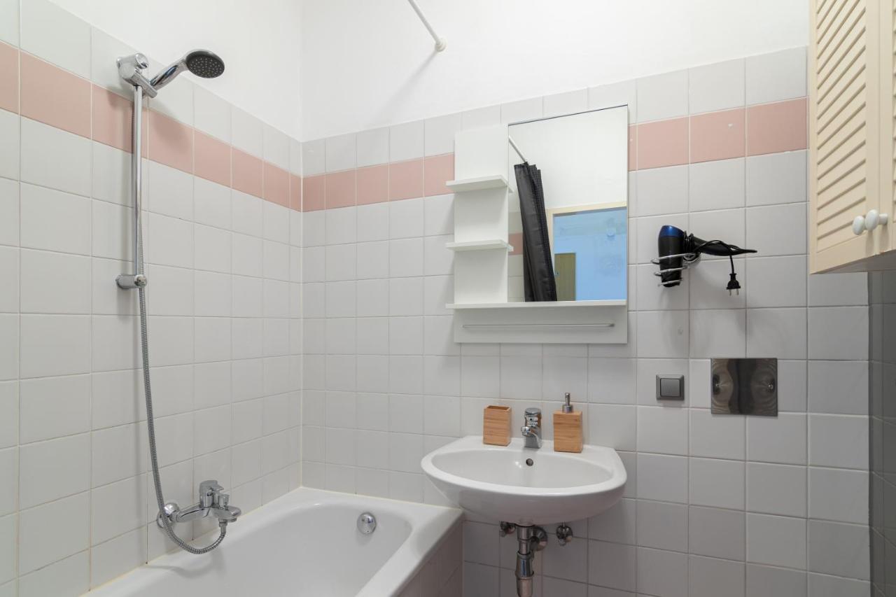 Vienna Central Station Accommodation Extérieur photo